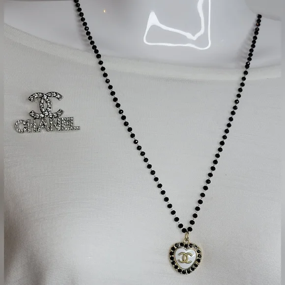 Black Faceted Glass Beaded Necklace, CC Heart Zipper Pull - Picture 3 of 5